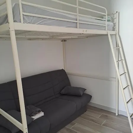 Maison De Village Avec Terrasse Proche Plages Vakantiehuis *