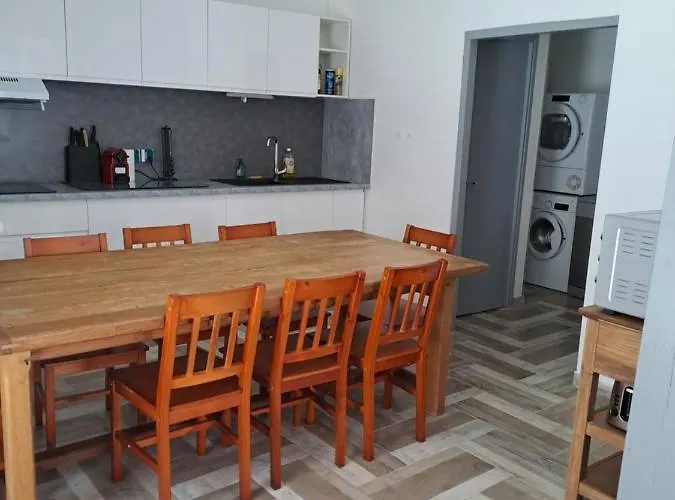 Maison De Village Avec Terrasse Proche Plages Feriehus Lespignan