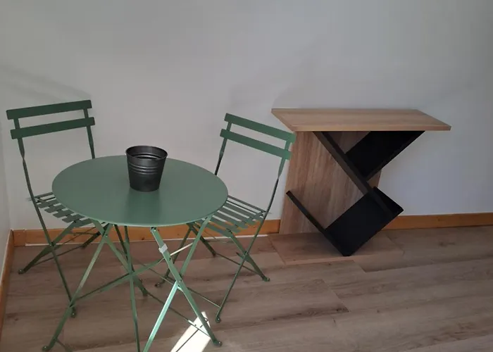 Сasa de vacaciones Maison De Village Avec Terrasse Proche Plages